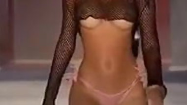 Slo mo model