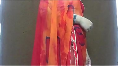 अपने जीजा के सामने नंगी हुयी सिमरन