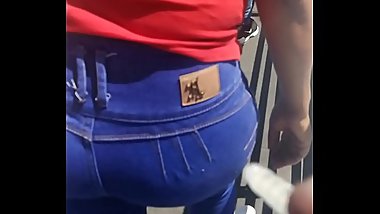 Lechazo a putita en el puente