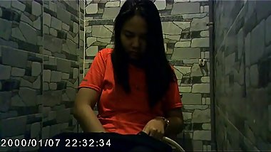 T&iacute_ nữa em g&aacute_i ph&aacute_t hiện rồi