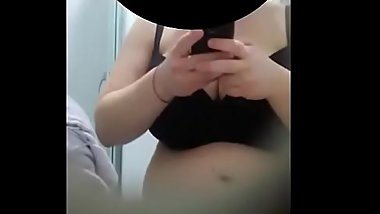 Spycam sister in bra.(comment)