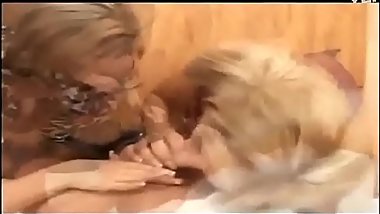 VIEJAS BUENISIMAS CHINGANDO