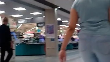 Violent cul de hijabeuse