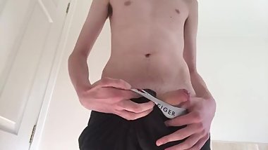 Young teen wank in daddyâ€™s dirty boxers