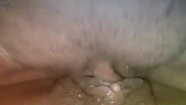 2 super-soakin' ebony kitties making each other puuuuuur