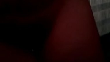 Putinha piscando o cuzinho peludinho novinha no motel pro Vagninho