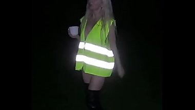 UNE GILET JAUNE CHAUDASSE