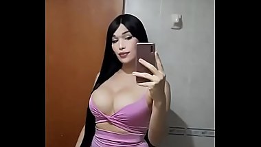 sola en el hotel quien me acompa&ntilde_a hoy quien dijo yo