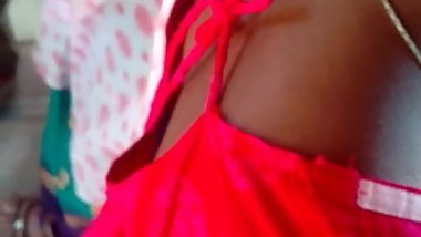 Tamil school hot boobs cleavage in bus