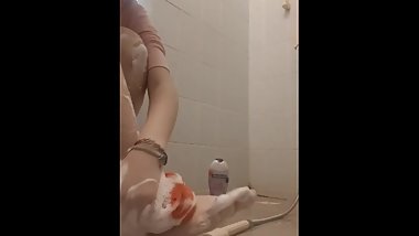 Teen girl washing her feet sexy