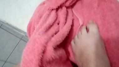 washing and drying my goddess feet - do you want to shower with me?