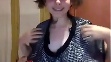 MI AMIGA TETONA QUIERE SEXO VIDEO COMPLETO AQUI: http://boxlink.us/NMnDVtlR