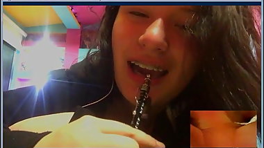 pide leche y le encanta ver salir leche de verga 7 bajenlo