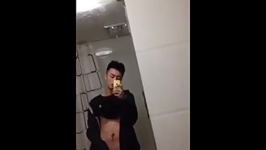 1å¸…å“¥å¯¹é•œæ’¸