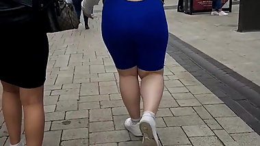REAL TEEN PAWG BRIT BIG CANDID BOOTY