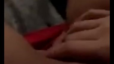 This Slut Loves to fuck herself!