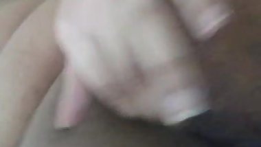 Paki girl from alum rock playing with wet pussy