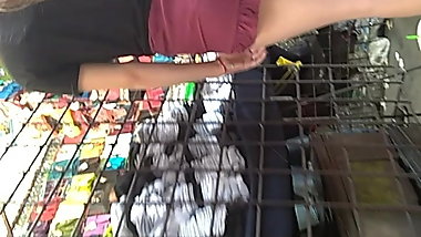 Culito rico en short rojo