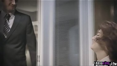 Teen Lola'_s ass is now ready for an anal sex hardcore