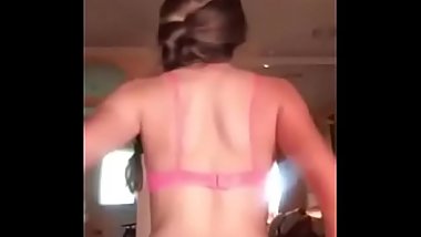 linda teen muy caliente se graba  como se masturba y gime FULL video aqui:  http://bit.ly/2JJTlsn