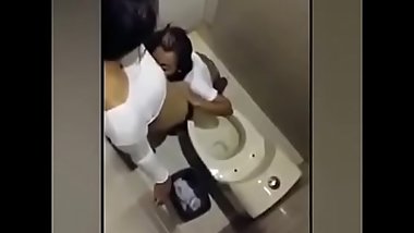 miren este par de cachondas