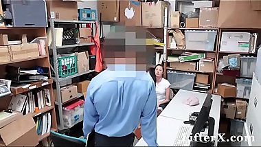 Shoplyfter Teen Compromises Her Pussy For The Things She Stole - LifterX.com