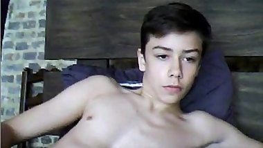 beautiful wankerboy on cam