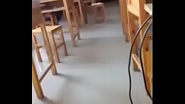 Em g&aacute_i BJ trong bạn trai trong lớp học full http://bit.ly/2QbKwIS