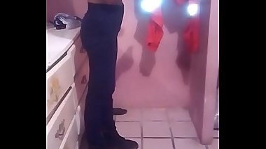 Tutorial: C&oacute_mo lamer una vagina, primera parte.