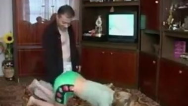 NMLN Daughter Keeps Fit With Daddy !
