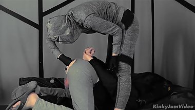 FEMDOM: FIST AND FART!