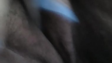 Mi amiga se masturba para mi