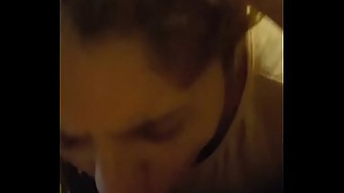 Me la chupa mi novia delicioso