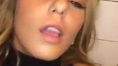 Snapchat Teen Fucked in  public restroom