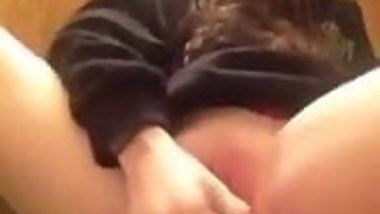 Incredible creaming orgasm