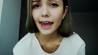 Elle est trop  sexy