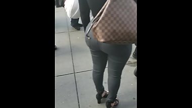 Amazing Candid Latina Teen Ass in NYC