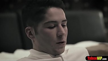 Sis tricks bro into sex after discovering his mom crush