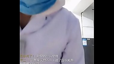 小护士在医院里做