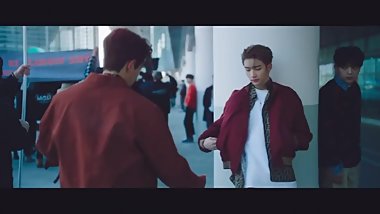 9 guys destroy communists