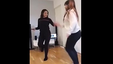 Dana and Susan sexy dance